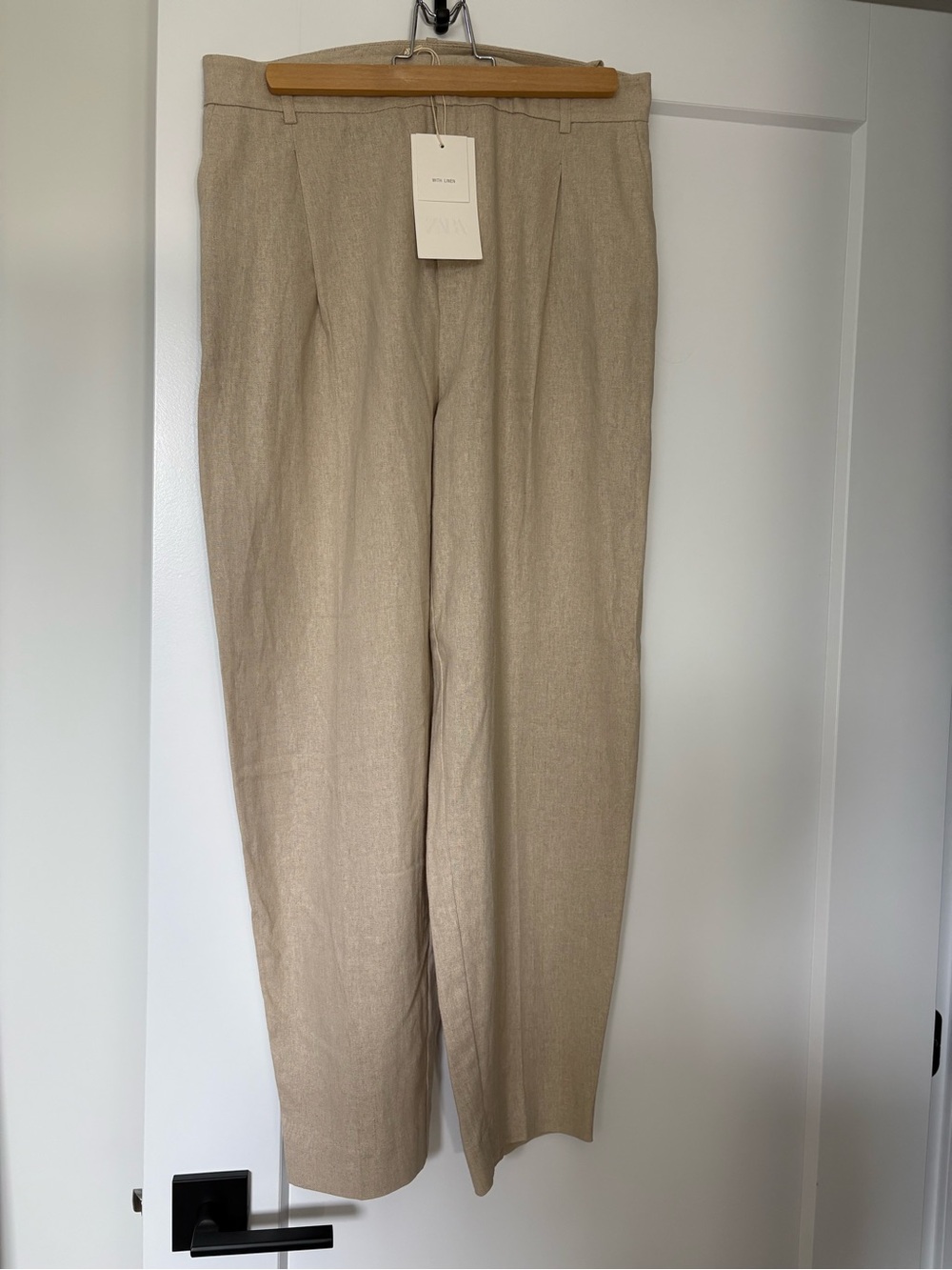 Zara NWT Linen-Blend Dress Pants in Light Beige.
